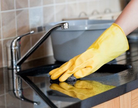 Commercial cleaning service for offices and workplaces in E5