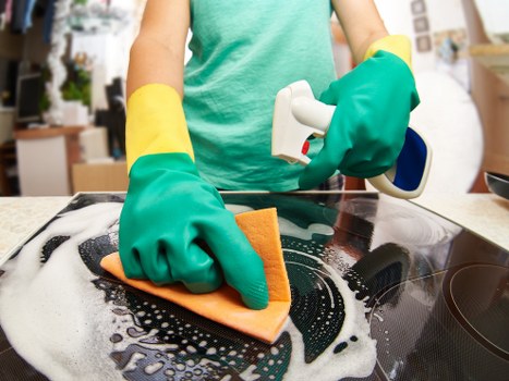 Deep upholstery cleaning for fabric sofas in East London
